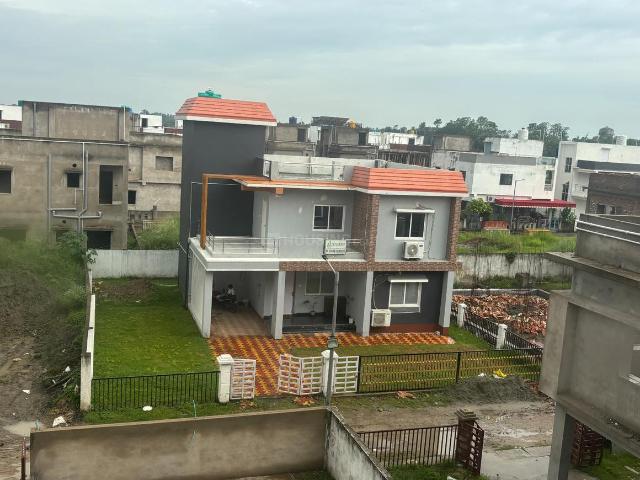 4 BHK Independent House in New Town for resale Kolkata. The reference number is 20851880