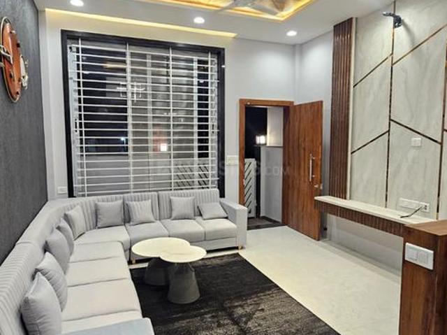 4 BHK Independent House in Nipania for resale Indore. The reference number is 18606894
