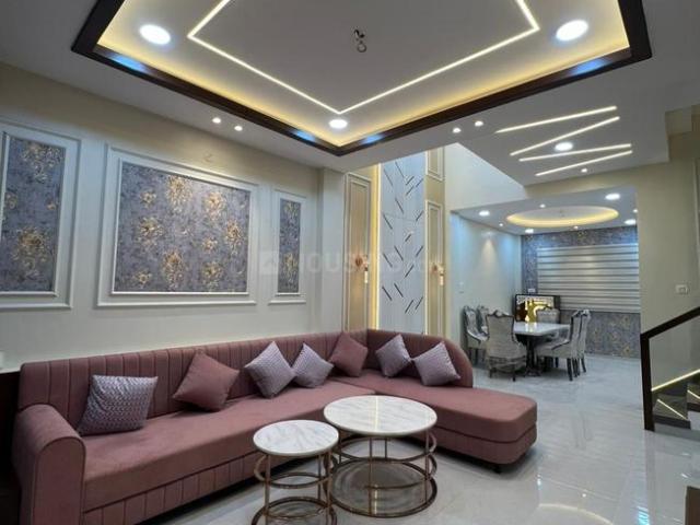 4 BHK Independent House in Nipania for resale Indore. The reference number is 18666272
