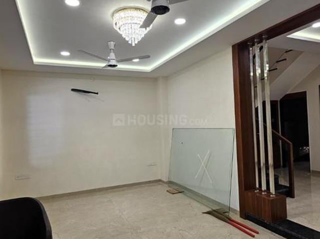 4 BHK Independent House in Nipania for resale Indore. The reference number is 19503157