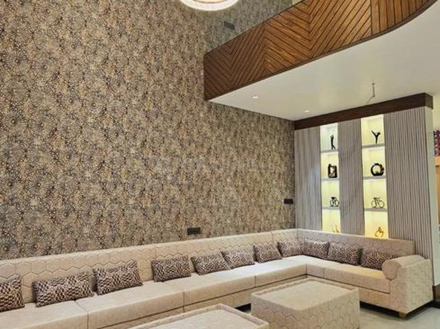 4 BHK Independent House in Nipania for resale Indore. The reference number is 19586916
