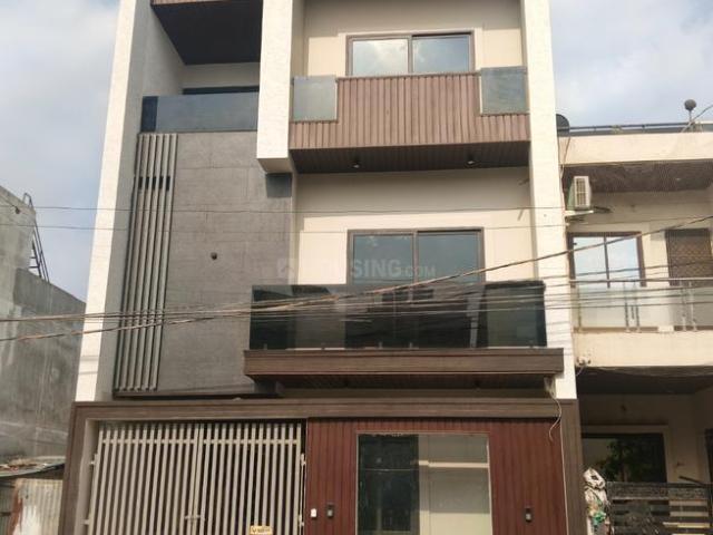 4 BHK Independent House in Nipania for resale Indore. The reference number is 20301860