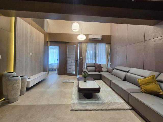 4 BHK Independent House in Nipania for resale Indore. The reference number is 20843765