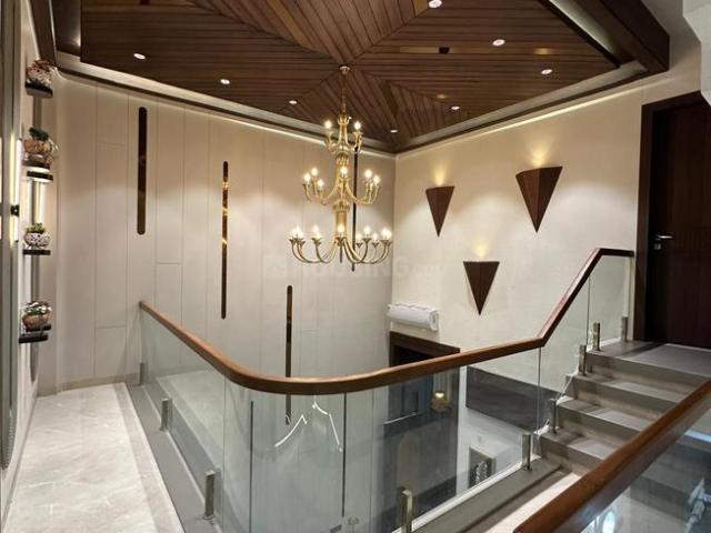 4 BHK Independent House in Nipania for resale Indore. The reference number is 20878860