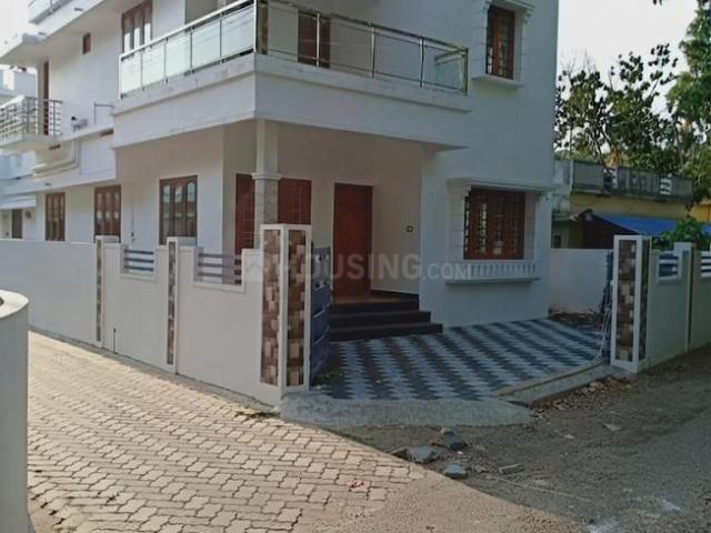 4 BHK Independent House in North Paravoor for rent Kochi. The reference number is 21298252