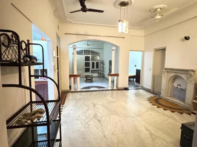 4 BHK Independent House in Palam Vihar for rent Gurgaon. The reference number is 20261550