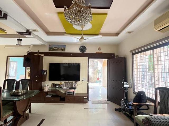 4 BHK Independent House in Paldi for resale Ahmedabad. The reference number is 20139571
