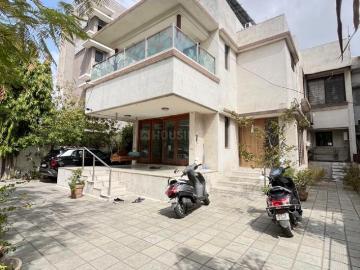4 BHK Independent House in Paldi for resale Ahmedabad. The reference number is 20434832