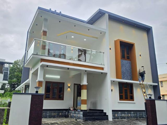 4 BHK Independent House in Pallikkara for resale Kochi. The reference number is 20404480