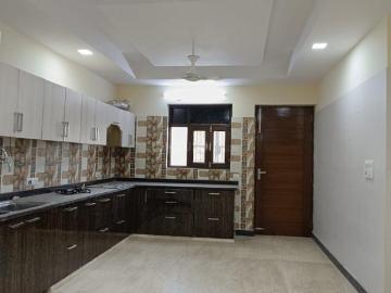 4 BHK Independent House in Paschim Vihar for rent New Delhi. The reference number is 11984630
