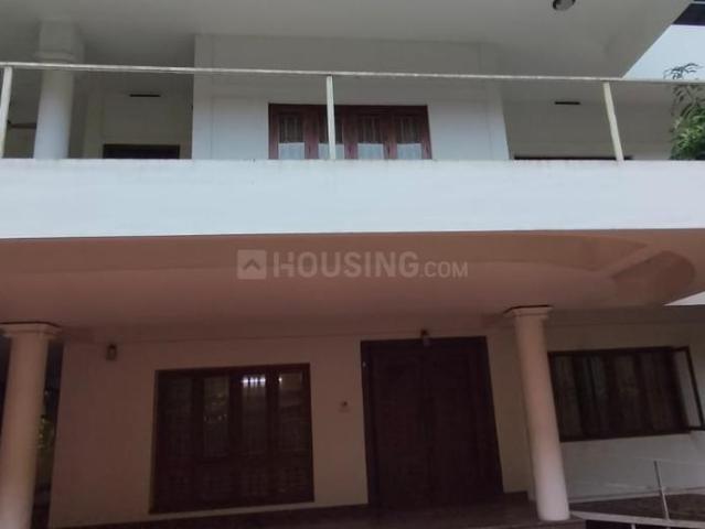 4 BHK Independent House in Patturaikkal for resale Thrissur. The reference number is 19842920