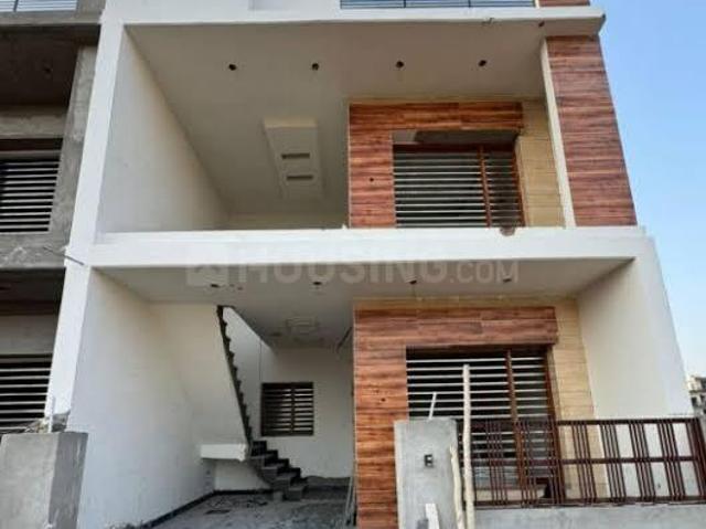 4 BHK Independent House in Perumbakkam for resale Chennai. The reference number is 19545736