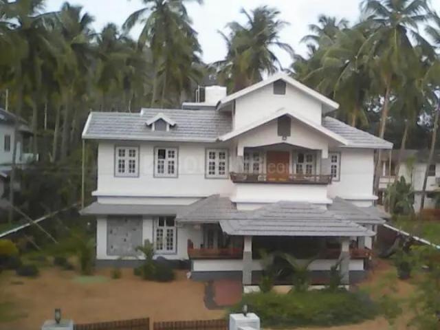 4 BHK Independent House in Perinthalmanna for resale Malappuram. The reference number is 17283943