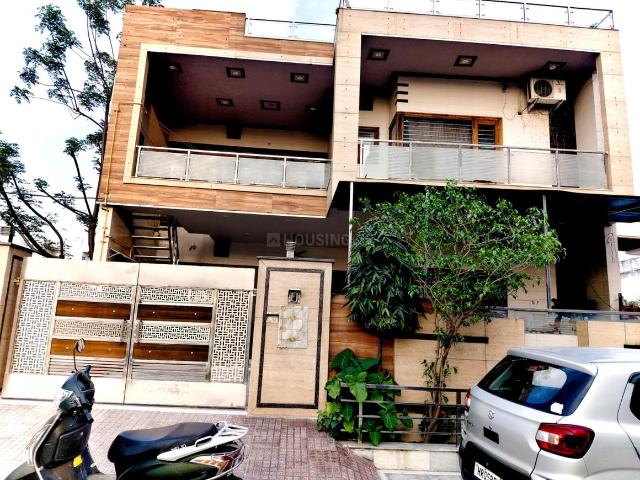 4 BHK Independent House in Sector 32 for resale Karnal. The reference number is 19429188