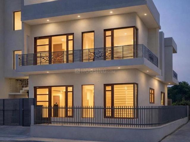 4 BHK Independent House in PR7 Airport Road for resale Zirakpur. The reference number is 19673045