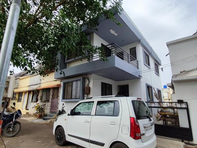 4 BHK Independent House in Prabhat Nagar for rent Nashik. The reference number is 9430766