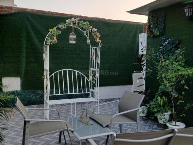 4 BHK Independent House in Punjabi Bagh for rent New Delhi. The reference number is 21143706