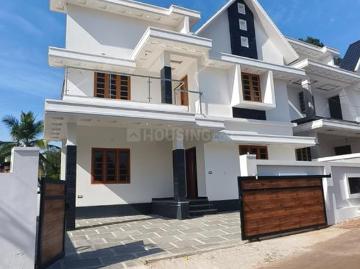 4 BHK Independent House in Pukkattupady for resale Kochi. The reference number is 20095958