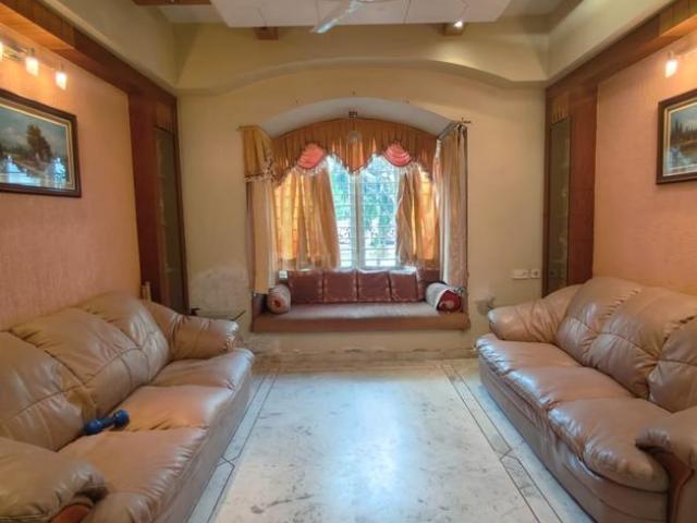 4 BHK Independent House in Ramdev Nagar for resale Ahmedabad. The reference number is 20642792