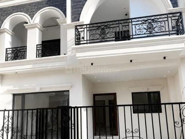 4 BHK Independent House in Ranjit Avenue for rent Amritsar. The reference number is 21275071