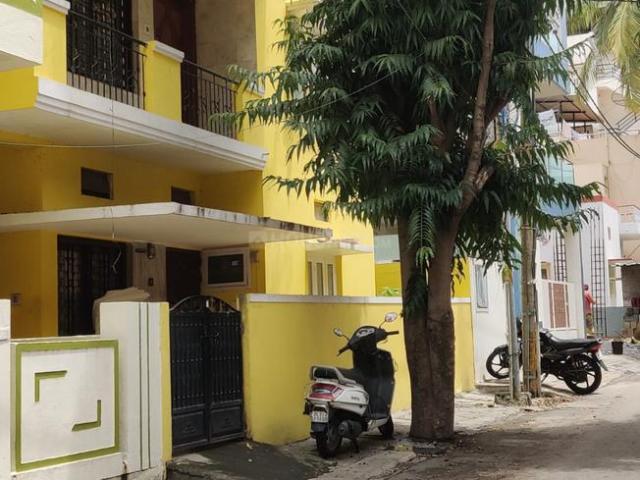 4 BHK Independent House in Rajajinagar for resale Bengaluru. The reference number is 20880263