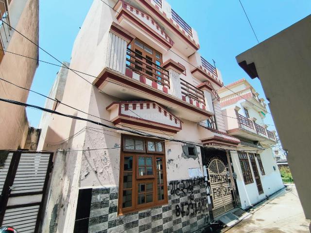 4 BHK Independent House in Rajendra Nagar for resale Roorkee. The reference number is 20276599