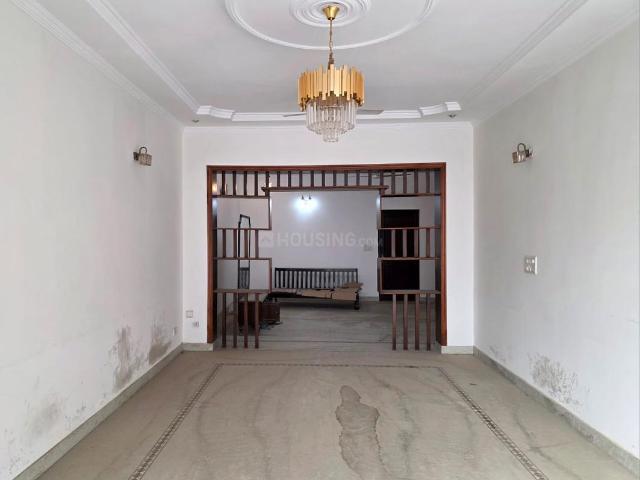 4 BHK Independent House in Rajouri Garden for rent New Delhi. The reference number is 18180914
