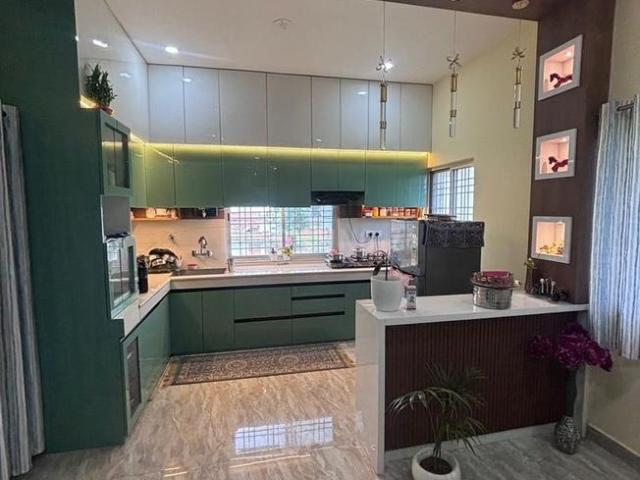 4 BHK Independent House in Ratu Road for resale Ranchi. The reference number is 20949008