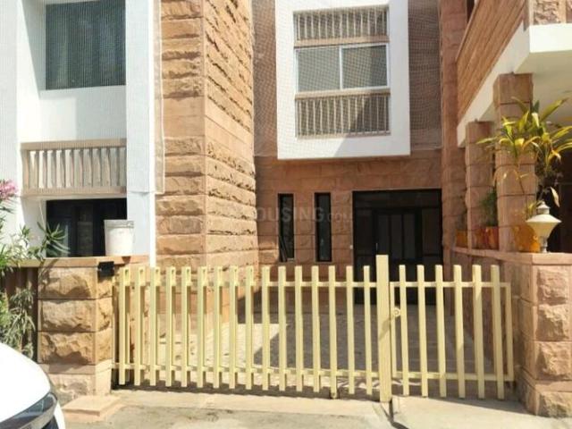 4 BHK Independent House in Ratanada for rent Jodhpur. The reference number is 21059604