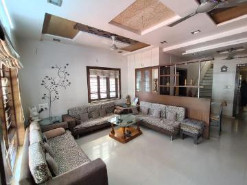 4 BHK Independent House in Science City for resale Ahmedabad. The reference number is 20104423