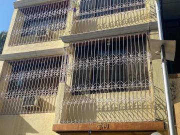 4 BHK Independent House in Santacruz East for resale Mumbai. The reference number is 20540171