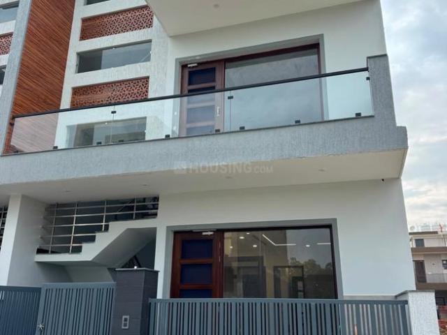4 BHK Independent House in Sanauli for resale Zirakpur. The reference number is 21284968