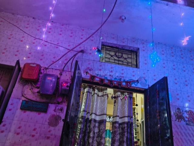 4 BHK Independent House in Sangam Vihar for resale New Delhi. The reference number is 11425191