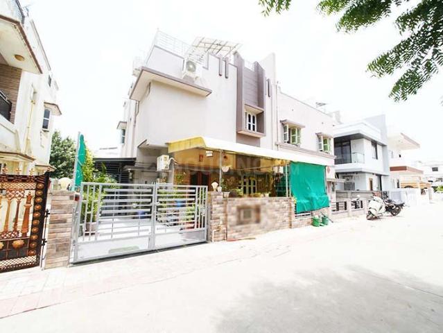 4 BHK Independent House in Sargasan for resale Gandhinagar. The reference number is 20729786