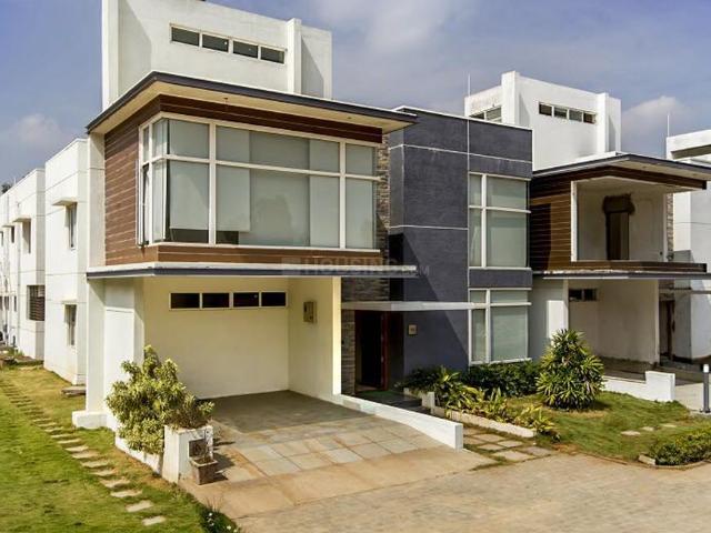 4 BHK Independent House in Sarjapur for resale Bengaluru. The reference number is 12329490