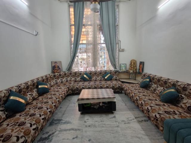 4 BHK Independent House in Satellite for resale Ahmedabad. The reference number is 20285280