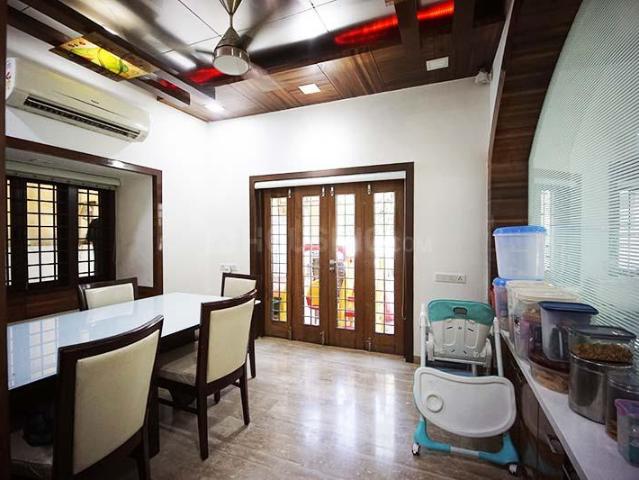 4 BHK Independent House in Satellite for resale Ahmedabad. The reference number is 21265499