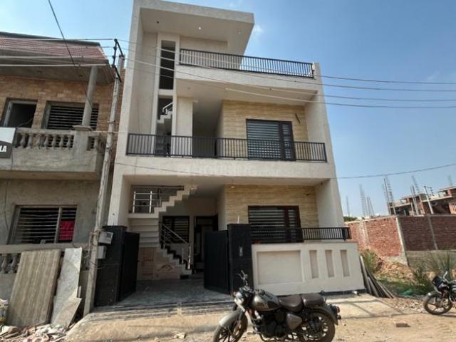 4 BHK Independent House in Sector 127 for resale Mohali. The reference number is 21012430