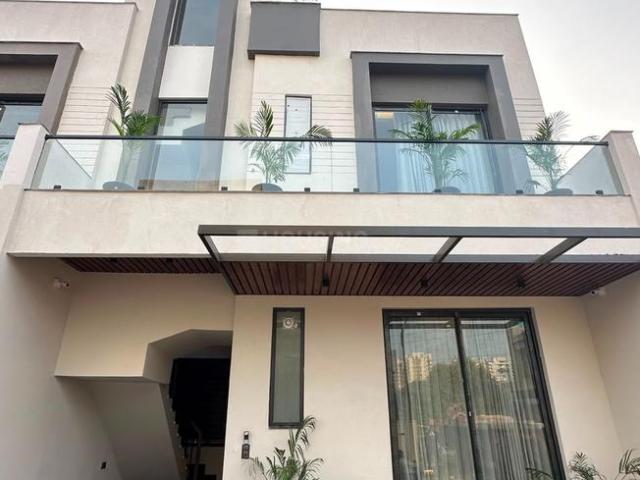 4 BHK Independent House in Sector 123 for resale Mohali. The reference number is 20952156