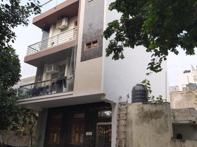 4 BHK Independent House in Sector 19 Dwarka for resale New Delhi. The reference number is 7950829