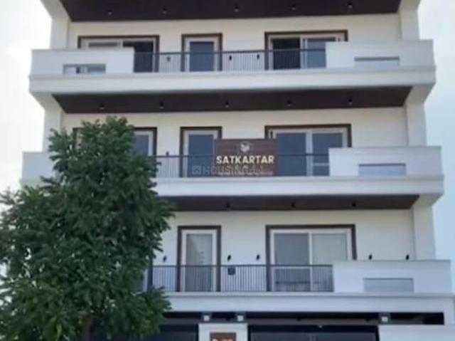 4 BHK Independent House in Sector 32 for resale Sohna. The reference number is 20184305