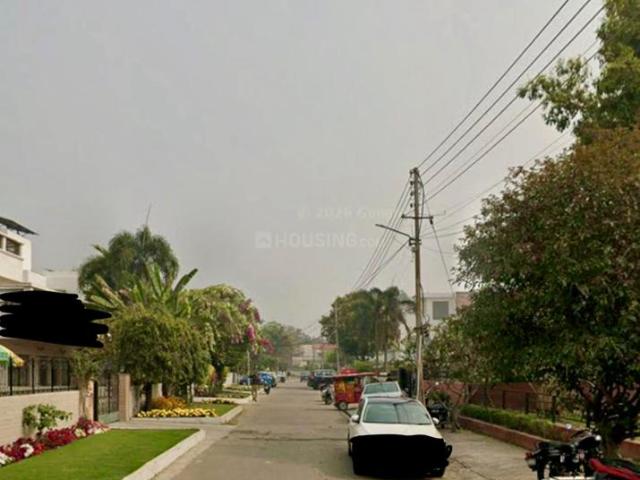 4 BHK Independent House in Sector 35 for resale Chandigarh. The reference number is 20720713