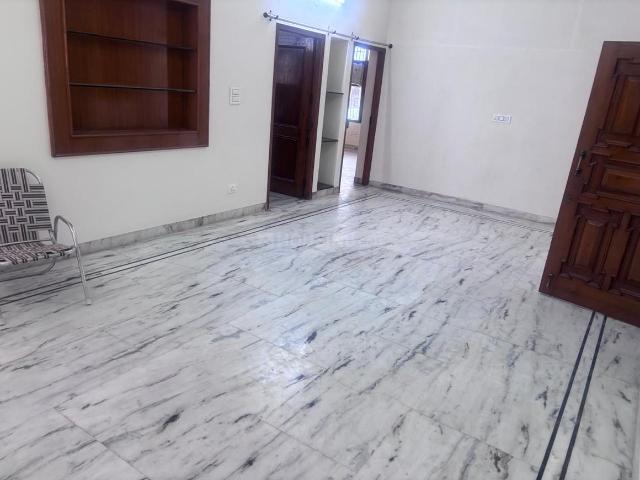 4 BHK Independent House in Sector 37 for resale Chandigarh. The reference number is 20551097