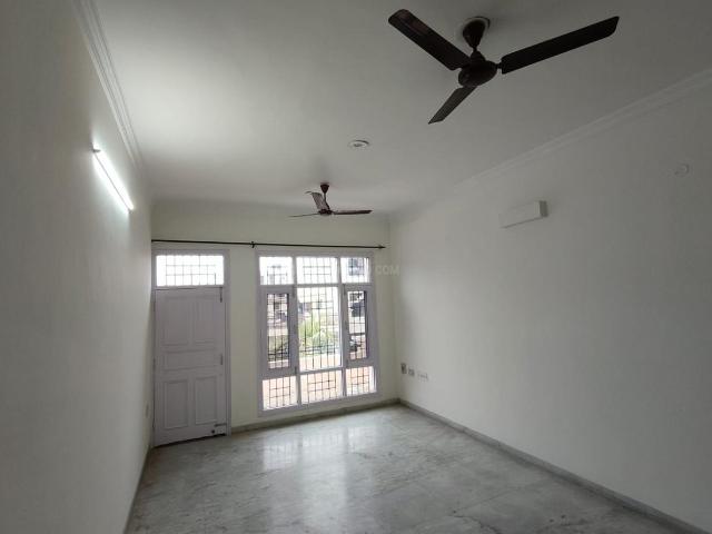 4 BHK Independent House in Sector 42 for resale Chandigarh. The reference number is 20599847