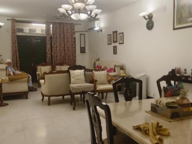 4 BHK Independent House in Sector 50 for rent Gurgaon. The reference number is 21041030