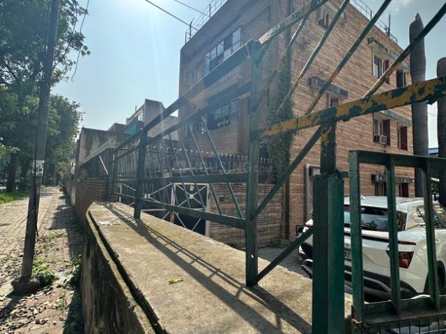 4 BHK Independent House in Sector 53 for resale Mohali. The reference number is 21045791