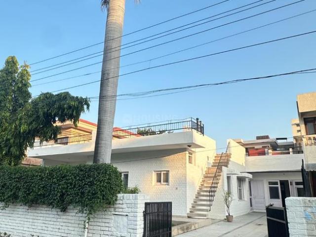4 BHK Independent House in Sector 53 for resale Mohali. The reference number is 21298175