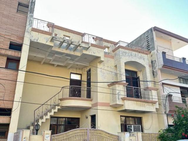 4 BHK Independent House in Sector 61 for resale Mohali. The reference number is 21355446
