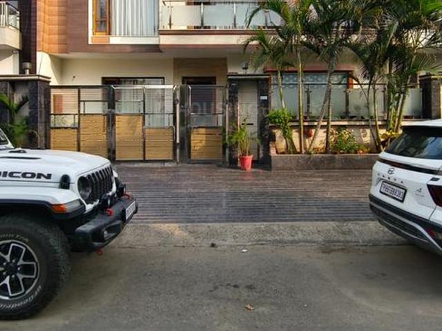 4 BHK Independent House in Sector 91 for resale Mohali. The reference number is 21063655