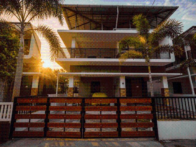 4 BHK Independent House in Shoranur for resale Palakkad. The reference number is 20530629